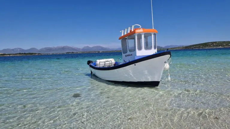 boat-moored-off-inishlacken-island