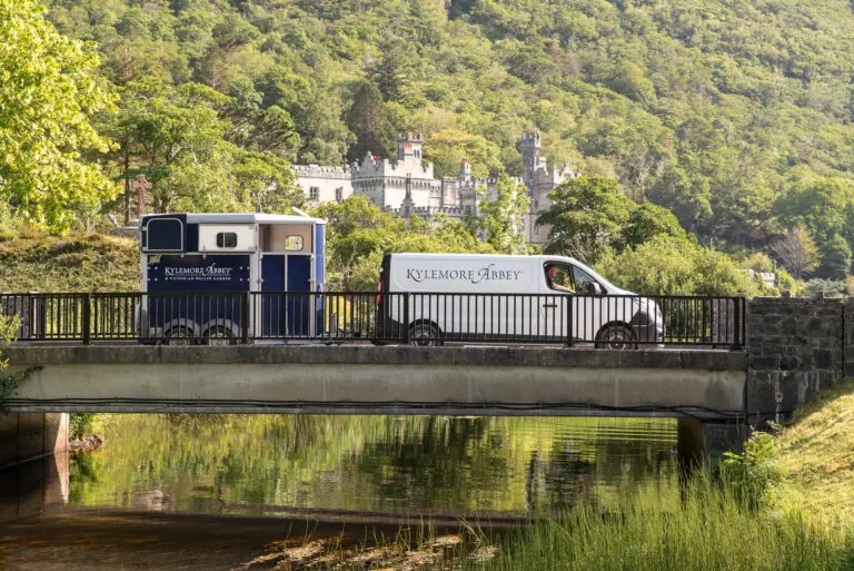 Kylemore Abbey’s Mare and Foal Arrive in County Kildare, Irish National Stud in Sustainable Style. 