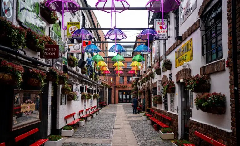 Belfast hits the right note with influential international journalists