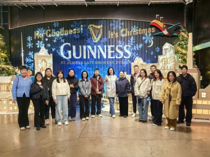 CHINESE TRAVEL PROFESSIONALS EXPLORE THE ISLAND OF IRELAND