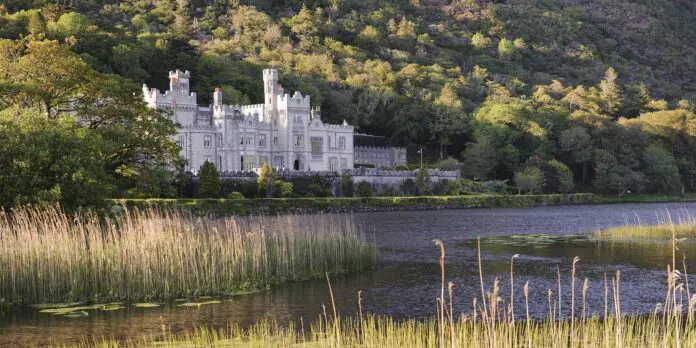 “Kylemore Abbey to Host “Old Ireland in Colour” Authors for Special Talks Marking Exhibition Finale