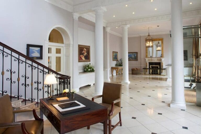 The 10 best hotels in Dublin city centre by Astrid Hofer IB4UD