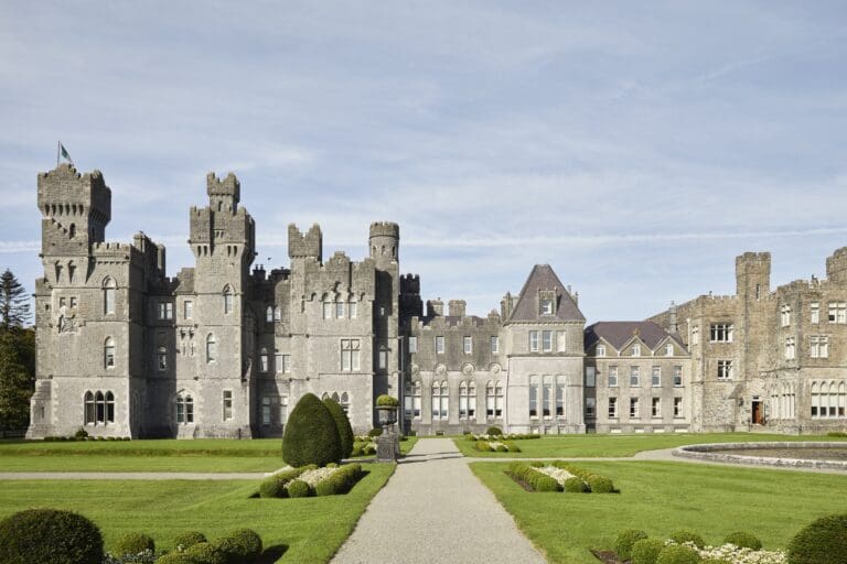HOSPITALITY HEROS – HIGH-LEVEL PROMOTIONS ANNOUNCED AT ASHFORD CASTLE & THE LODGE AT ASHFORD CASTLE